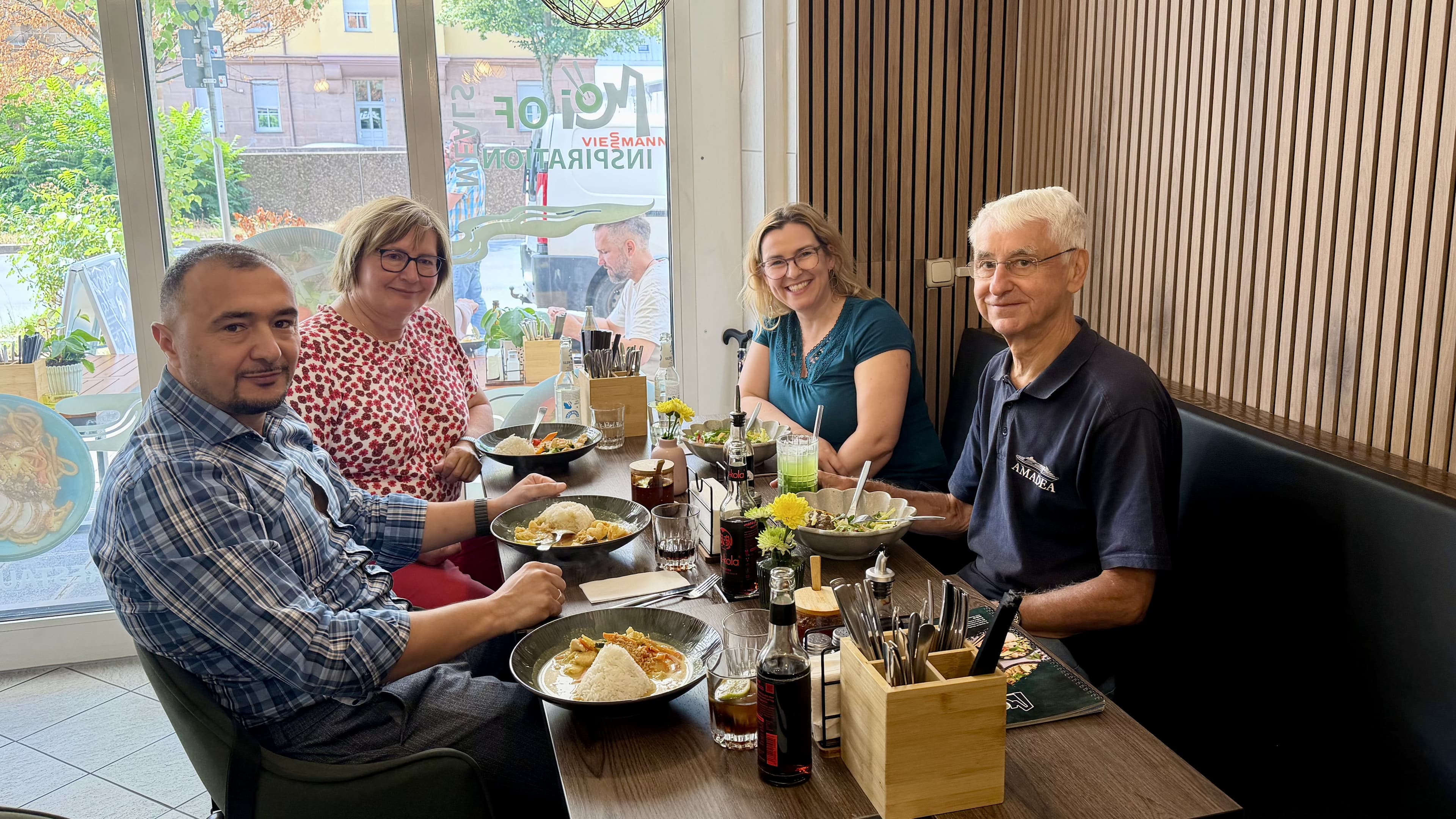 Good news beim Lunch mit Schulbeiratsmitgliedern