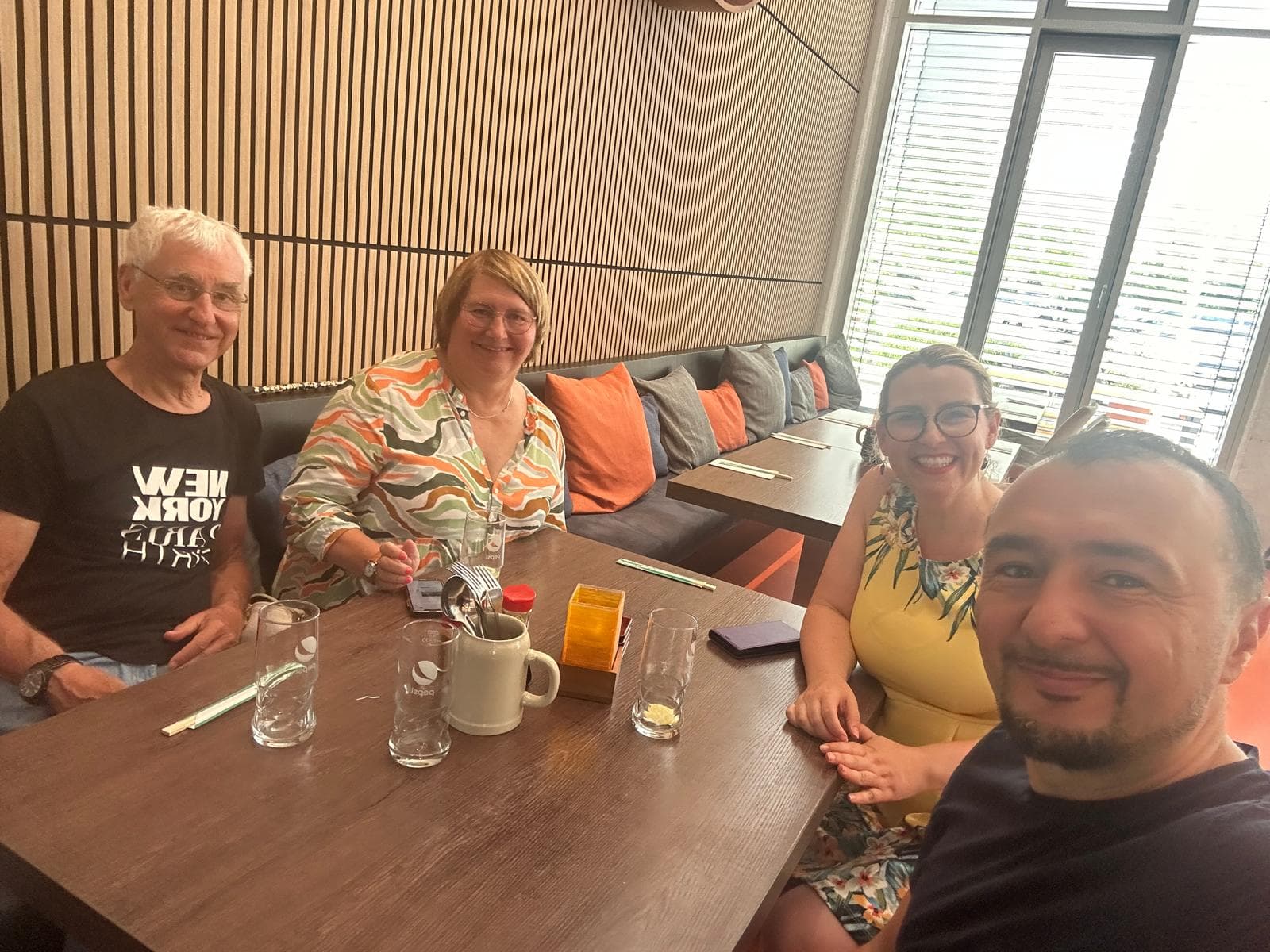 Schulbeiratssitzung endet mit gemeinsamem Mittagessen - Bild 1